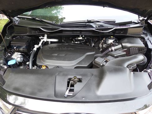 Used 2024 Honda Odyssey Elite image 17