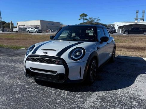 Used 2023 MINI Cooper S image 3