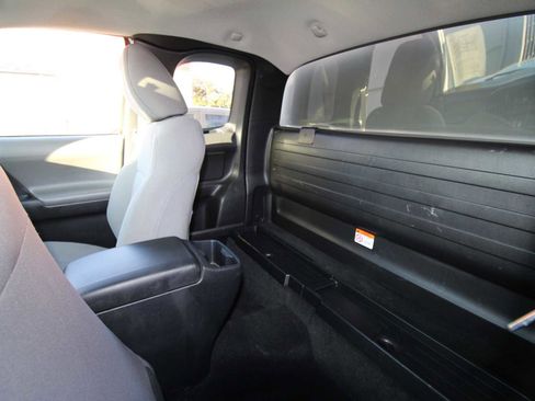 Used 2020 Toyota Tacoma SR image 44