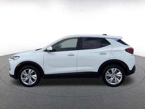 Used 2025 Buick Encore GX Preferred FWD image 8