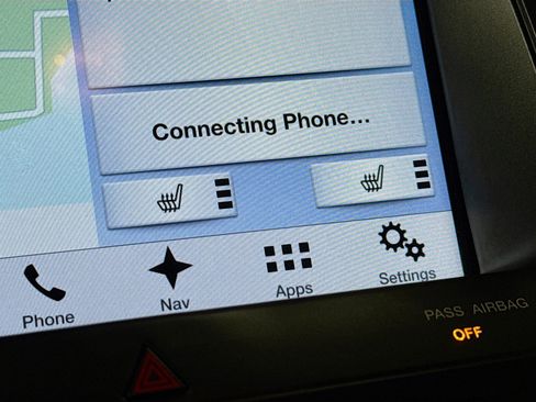 Used 2016 Ford Taurus SEL w/ Equipment Group 201A image 4