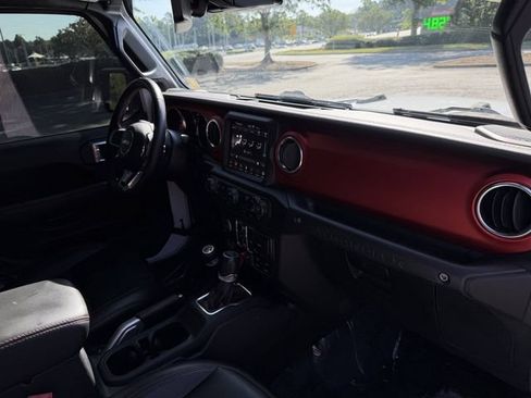 Used 2020 Jeep Wrangler Unlimited Rubicon AWD/4WD image 33