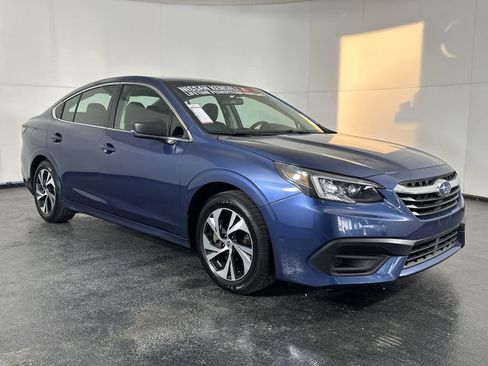 Used 2022 Subaru Legacy image 3