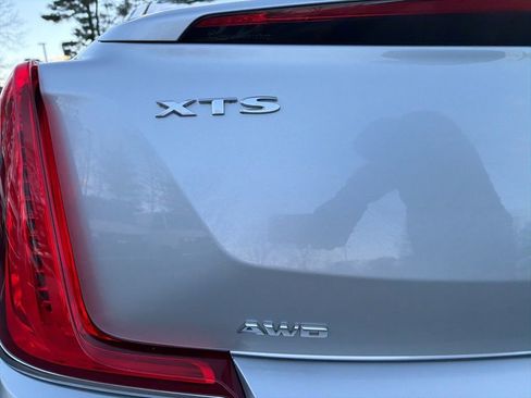 Used 2019 Cadillac XTS Luxury w/ Driver Awareness Package image 49
