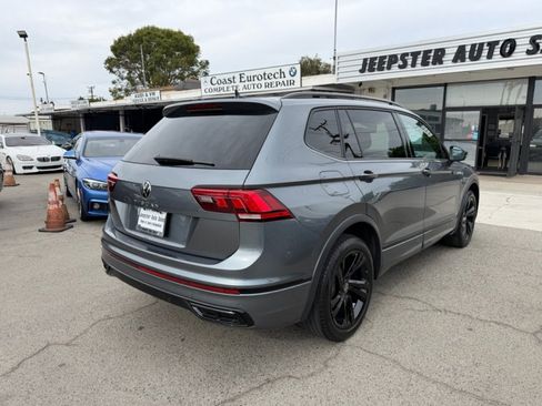 Used 2023 Volkswagen Tiguan SE R-Line FWD image 4