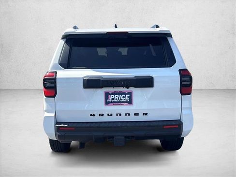 Certified 2025 Toyota 4Runner SR5 AWD/4WD image 6