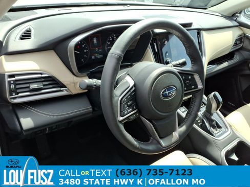 Used 2025 Subaru Outback Limited AWD/4WD image 8