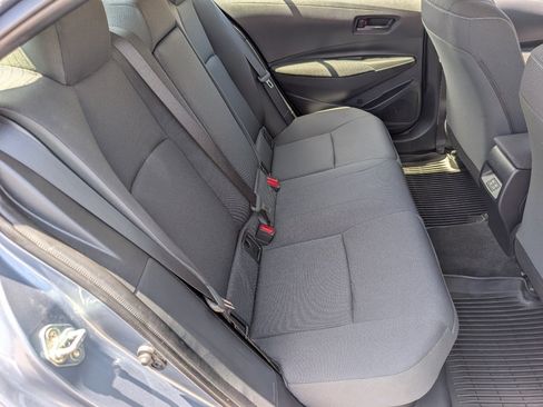 Used 2025 Toyota Corolla LE FWD image 5