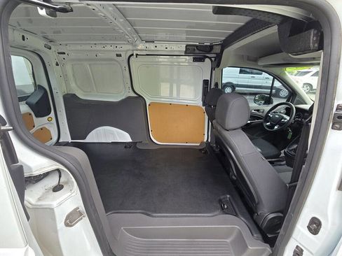 Used 2019 Ford Transit Connect XLT image 13