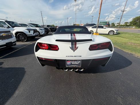 Used 2016 Chevrolet Corvette Stingray Convertible RWD image 4