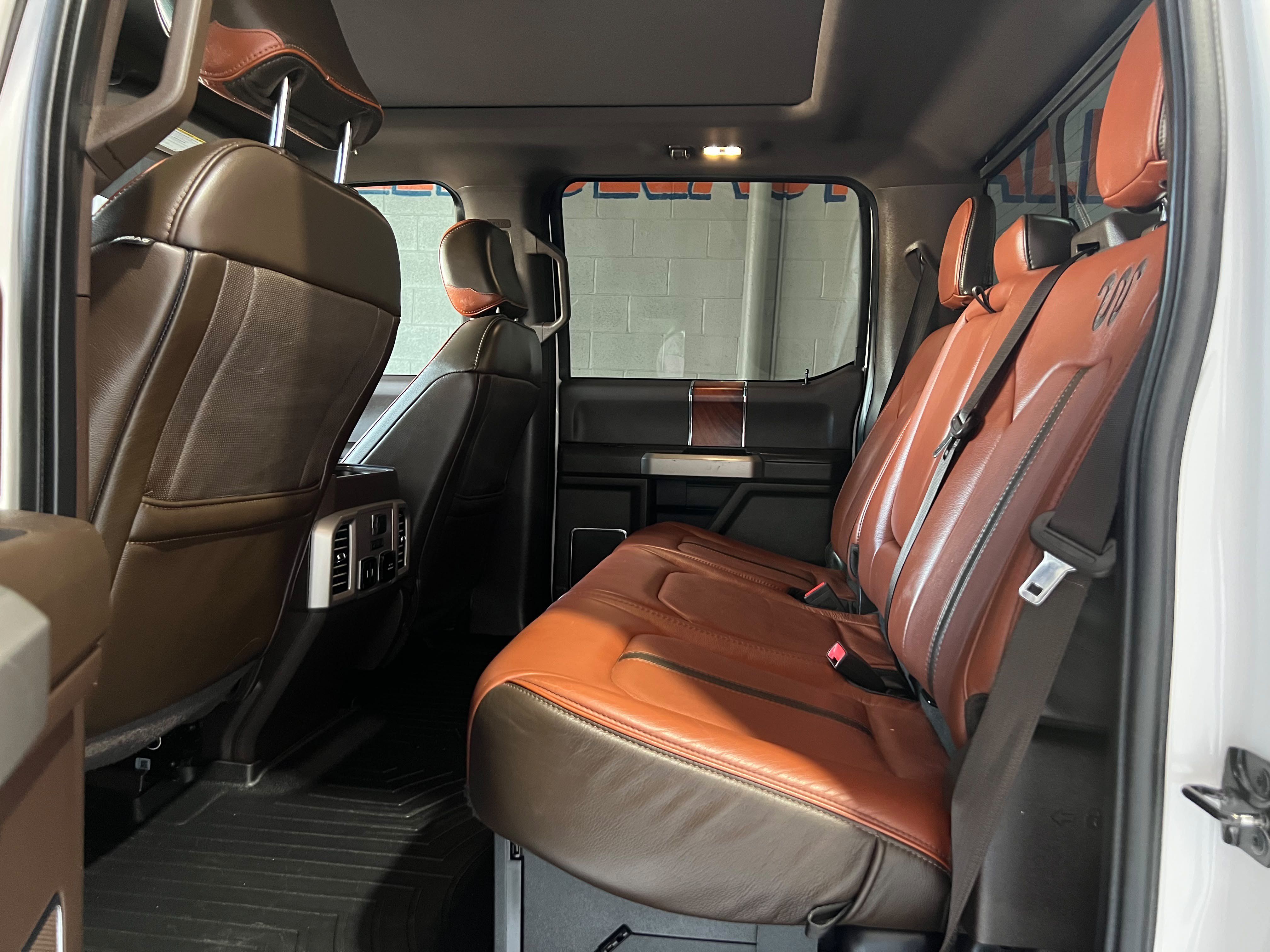 Used 2019 Ford F250 King Ranch w/ King Ranch Ultimate Package AWD/4WD image 11