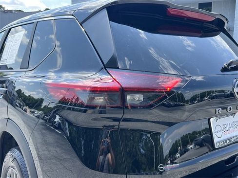 Certified 2025 Nissan Rogue S image 23