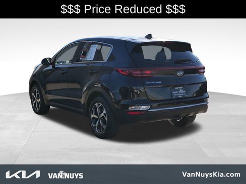 Used 2022 Kia Sportage LX image 6