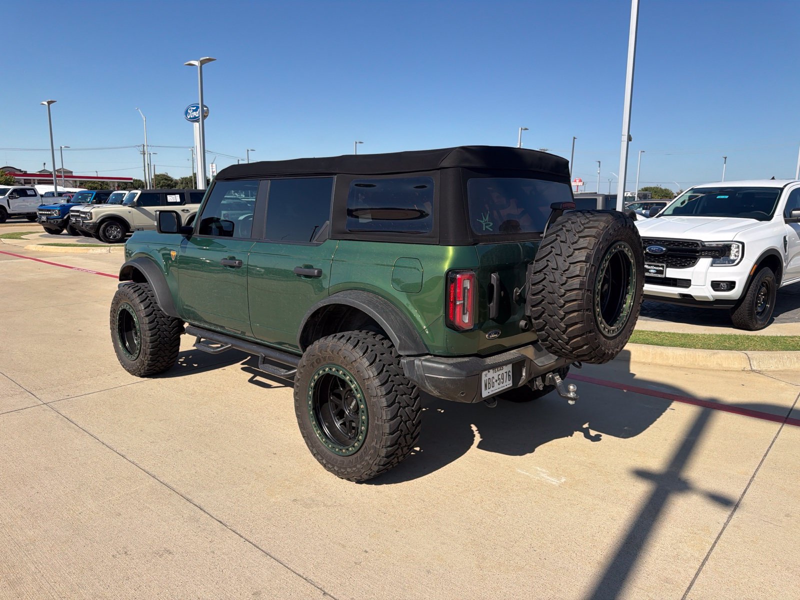 Used 2022 Ford Bronco Badlands w/ Sasquatch Package AWD/4WD image 10