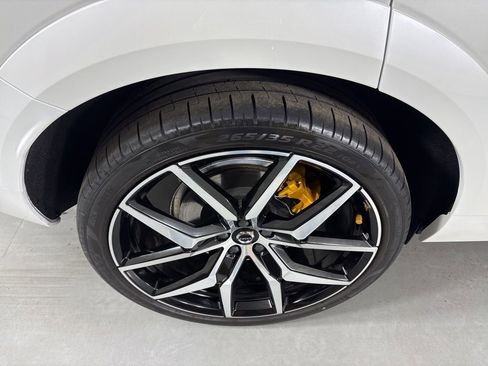 Used 2024 Volvo XC60 T8 Polestar w/ Protection Package Premier image 10
