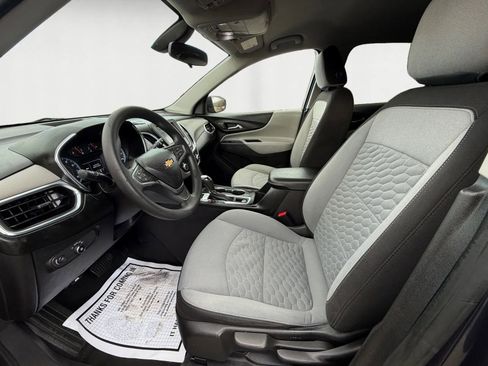 Used 2018 Chevrolet Equinox LS w/ LPO, Cargo Package AWD/4WD image 9