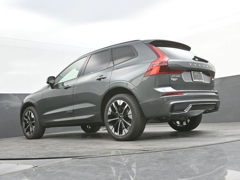 New 2026 Volvo XC60 B5 Plus w/ Climate Package AWD/4WD image 33