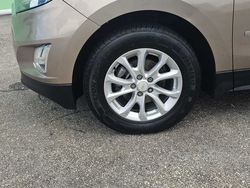 Used 2018 Chevrolet Equinox LS FWD image 12