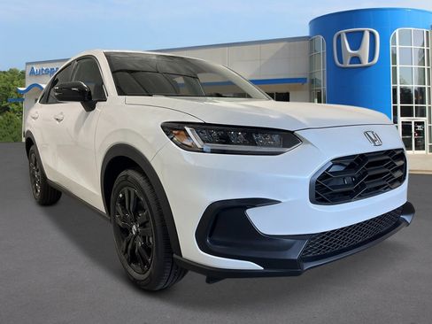 New 2026 Honda HR-V Sport image 9