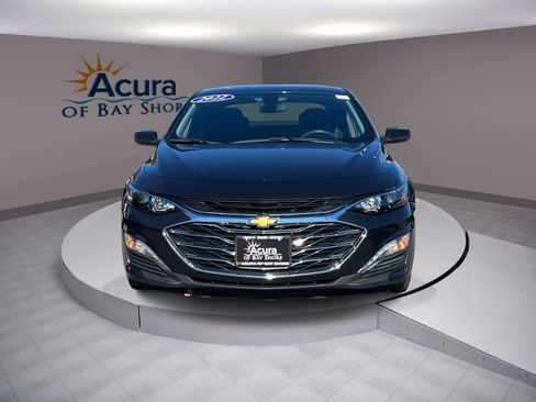Used 2022 Chevrolet Malibu LT image 3