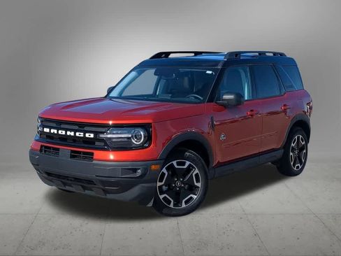 Used 2024 Ford Bronco Sport Outer Banks w/ Tech Package image 1