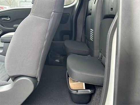 Certified 2024 Nissan Frontier SV w/ SV Convenience Package image 21