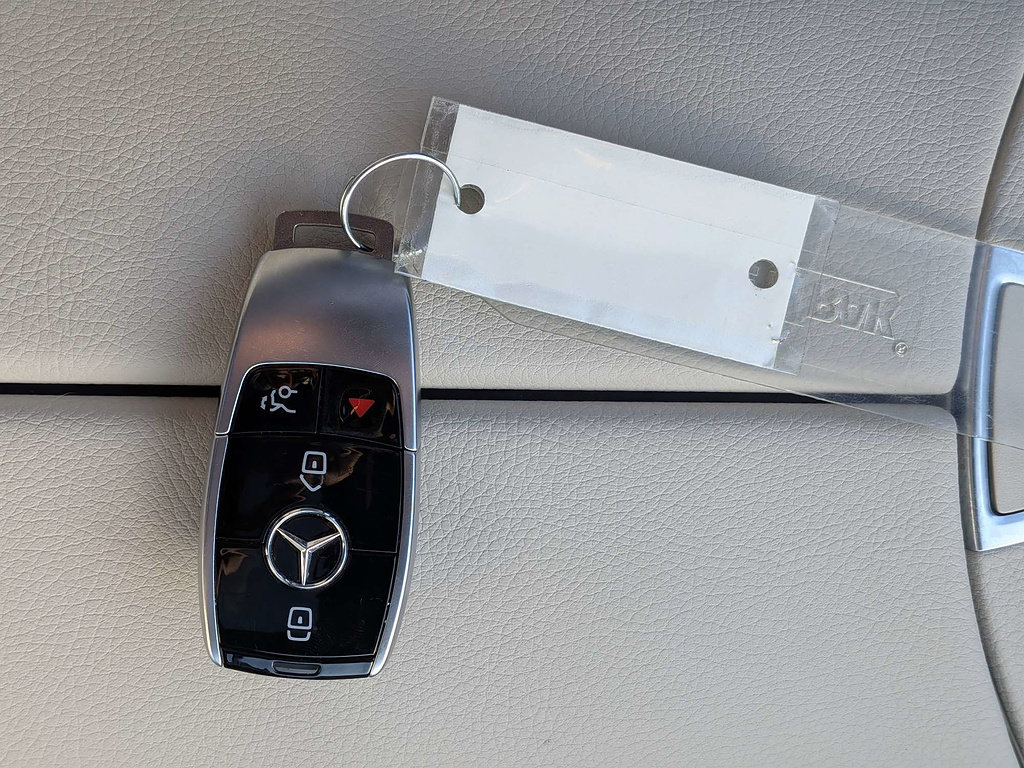 Used 2018 Mercedes-Benz E 300 image 31