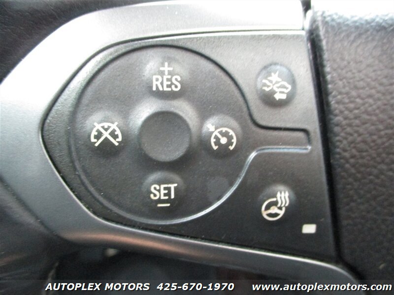 Used 2018 Chevrolet Suburban Premier AWD/4WD image 29