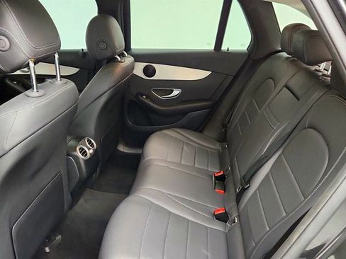 Used 2021 Mercedes-Benz GLC 300 w/ Multimedia Package image 19