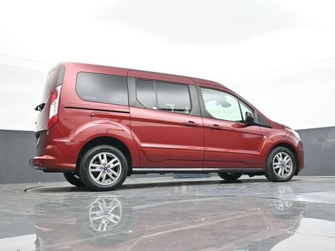 Used 2021 Ford Transit Connect XLT image 47