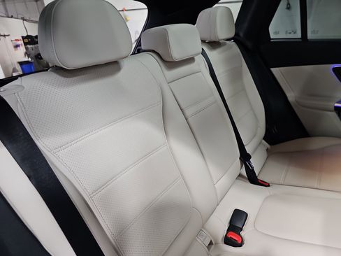 New 2026 Mercedes-Benz GLC 300 image 12