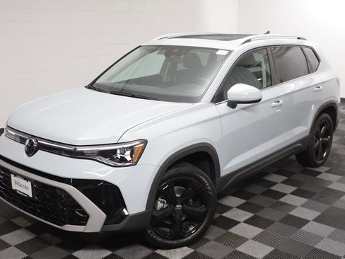 Used 2025 Volkswagen Taos SEL w/ Black Wheel Plus Package image 2