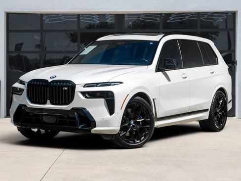 Used 2025 BMW X7 M60i AWD/4WD image 1