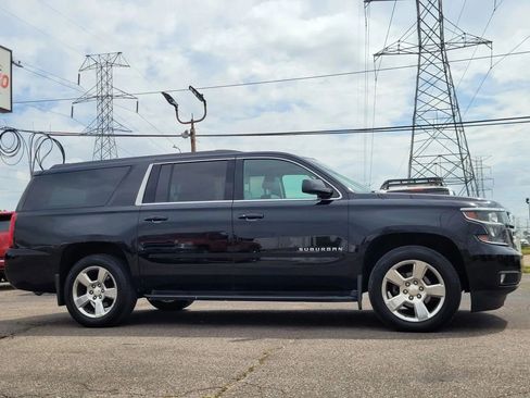 Used 2015 Chevrolet Suburban LT AWD/4WD image 10