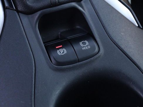Used 2024 Toyota Corolla Cross L AWD/4WD image 19
