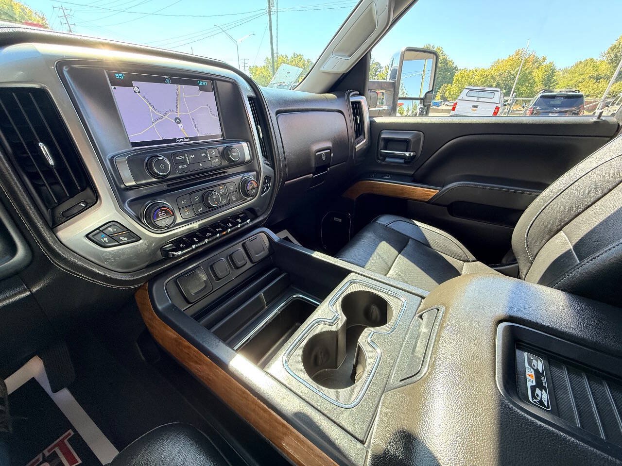 Used 2019 Chevrolet Silverado 3500 LTZ w/ LTZ Plus Package AWD/4WD image 30