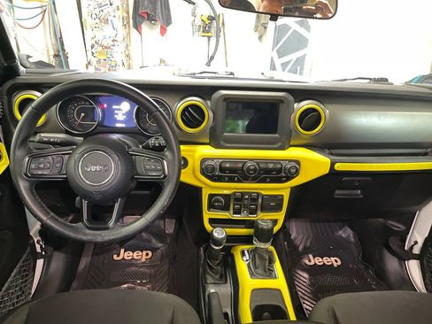 Used 2020 Jeep Wrangler Unlimited Sport AWD/4WD image 16