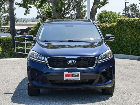 Used 2019 Kia Sorento S FWD image 2