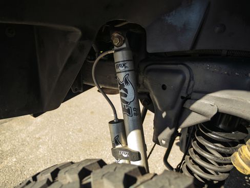 Used 2005 HUMMER H2 SUT w/ Preferred Equipment Group image 26