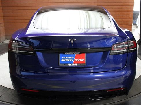 Used 2023 Tesla Model S AWD image 2