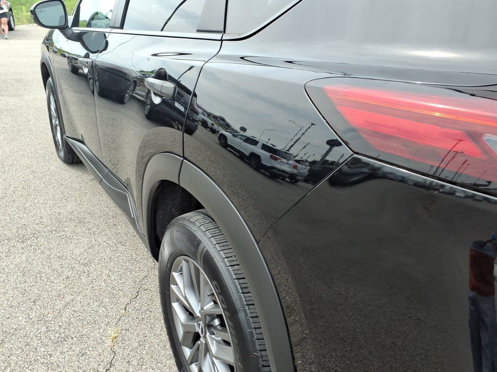 Used 2022 Nissan Rogue S AWD/4WD image 17
