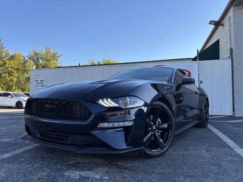 Used 2021 Ford Mustang Coupe w/ Equipment Group 101A image 1