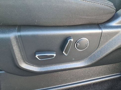 Used 2018 Ford F150 XLT w/ Equipment Group 302A Luxury image 11