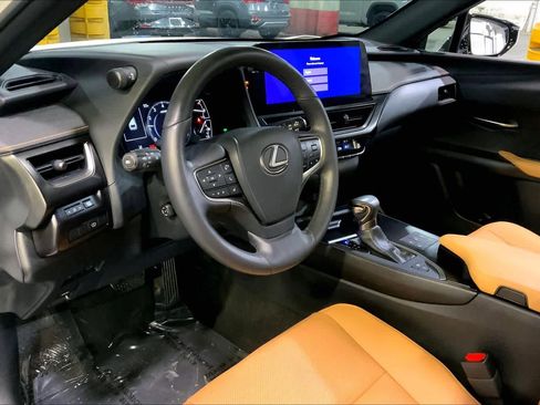Certified 2024 Lexus UX 250h Premium image 17