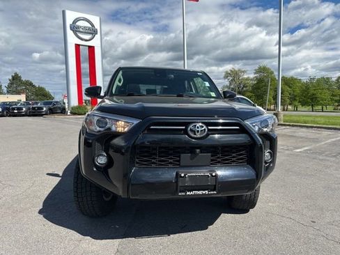 Used 2023 Toyota 4Runner SR5 Premium w/ Moonroof Package AWD/4WD image 7