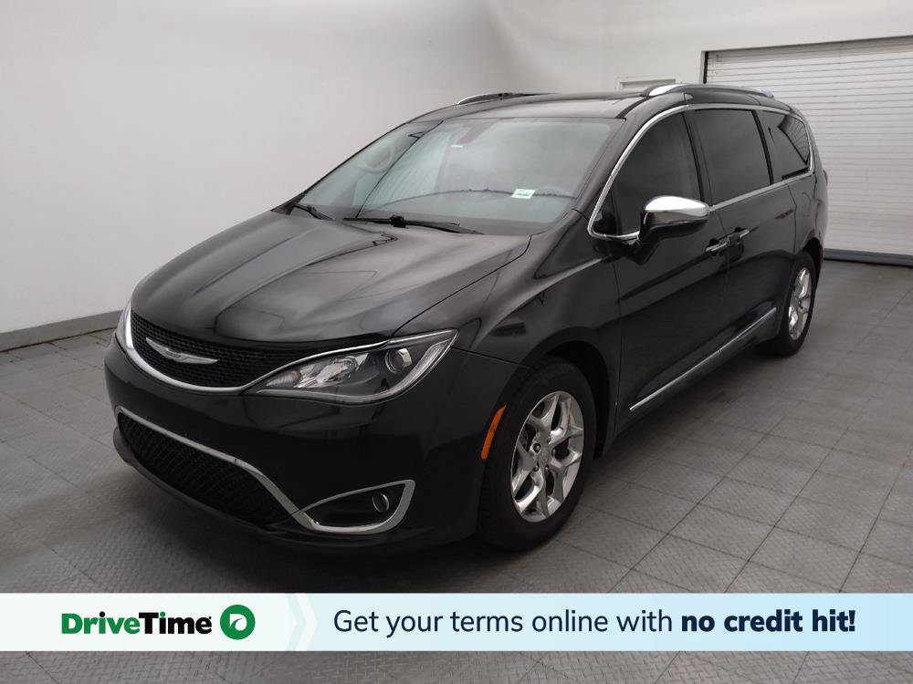 Used 2017 Chrysler Pacifica Limited FWD image 1