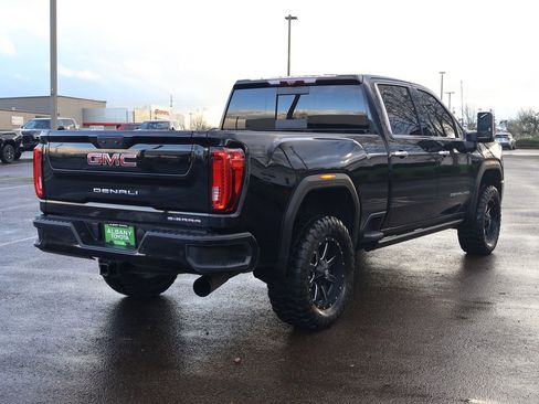 Used 2021 GMC Sierra 2500 Denali w/ Denali Black Diamond Edition image 7