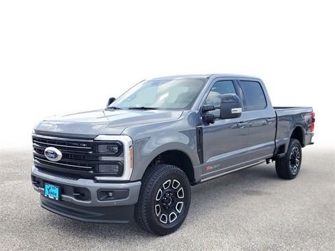 New 2025 Ford F250 Platinum image 3