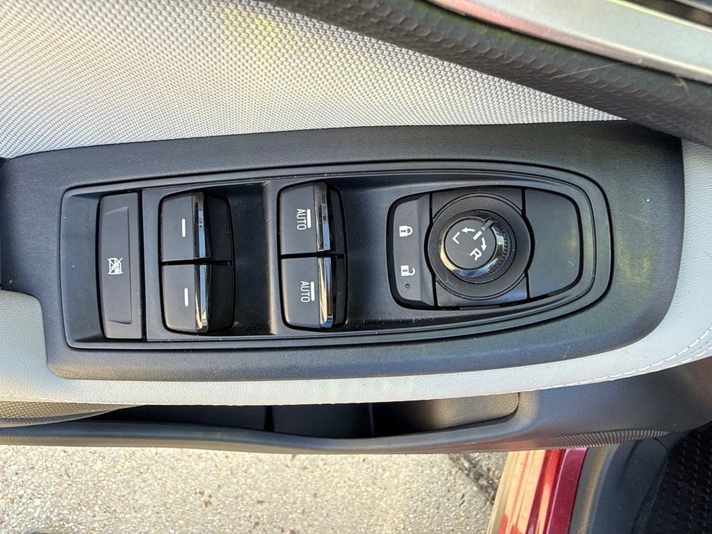 Used 2024 Subaru Forester Premium AWD/4WD image 10
