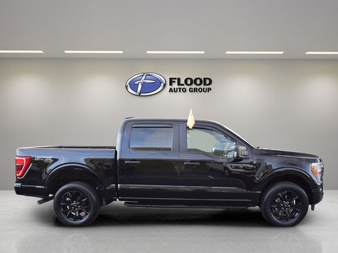 Used 2022 Ford F150 XL w/ STX Black Appearance Package image 3
